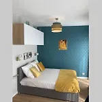 De Charme En Centre Apartment *
